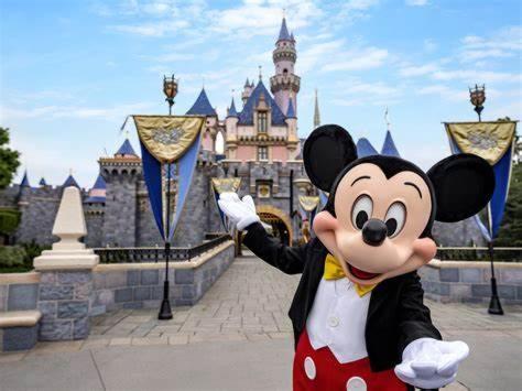 Paris-Disney - Studio 1 Min Gare Бюссі-Сен-Жорж Екстер'єр фото